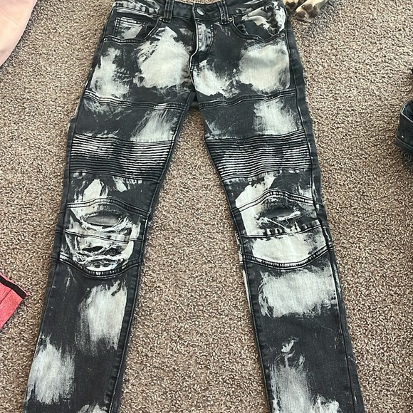 2 pairs of jeans for the price of one! - Picture 5 of 7